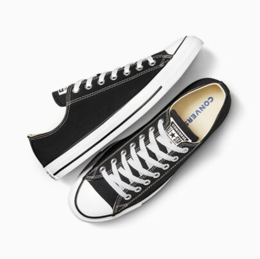 Converse Chuck Taylor All Star Low Top Men's 7 / Women's 9